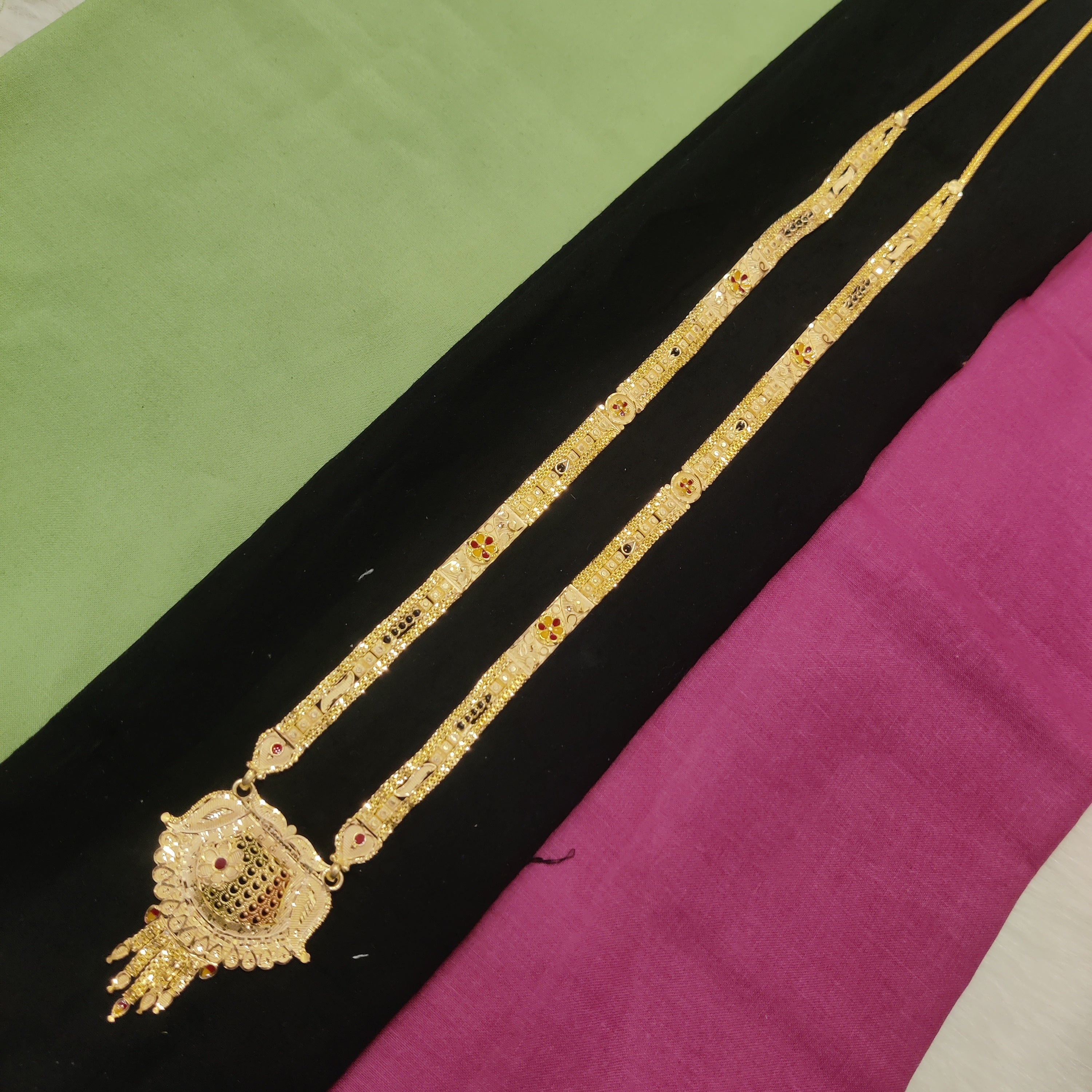 Forming Mangalsutra