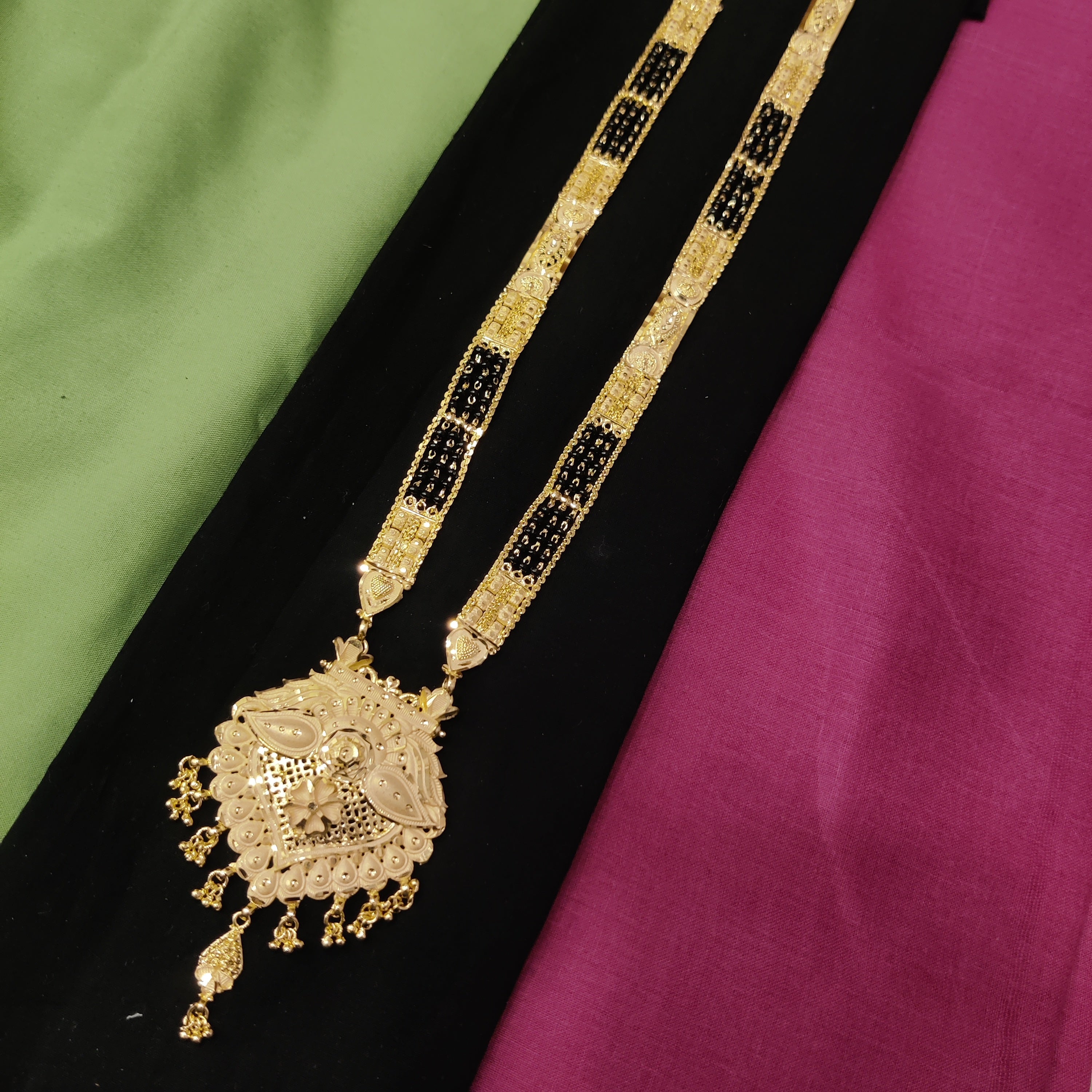 Forming Mangalsutra