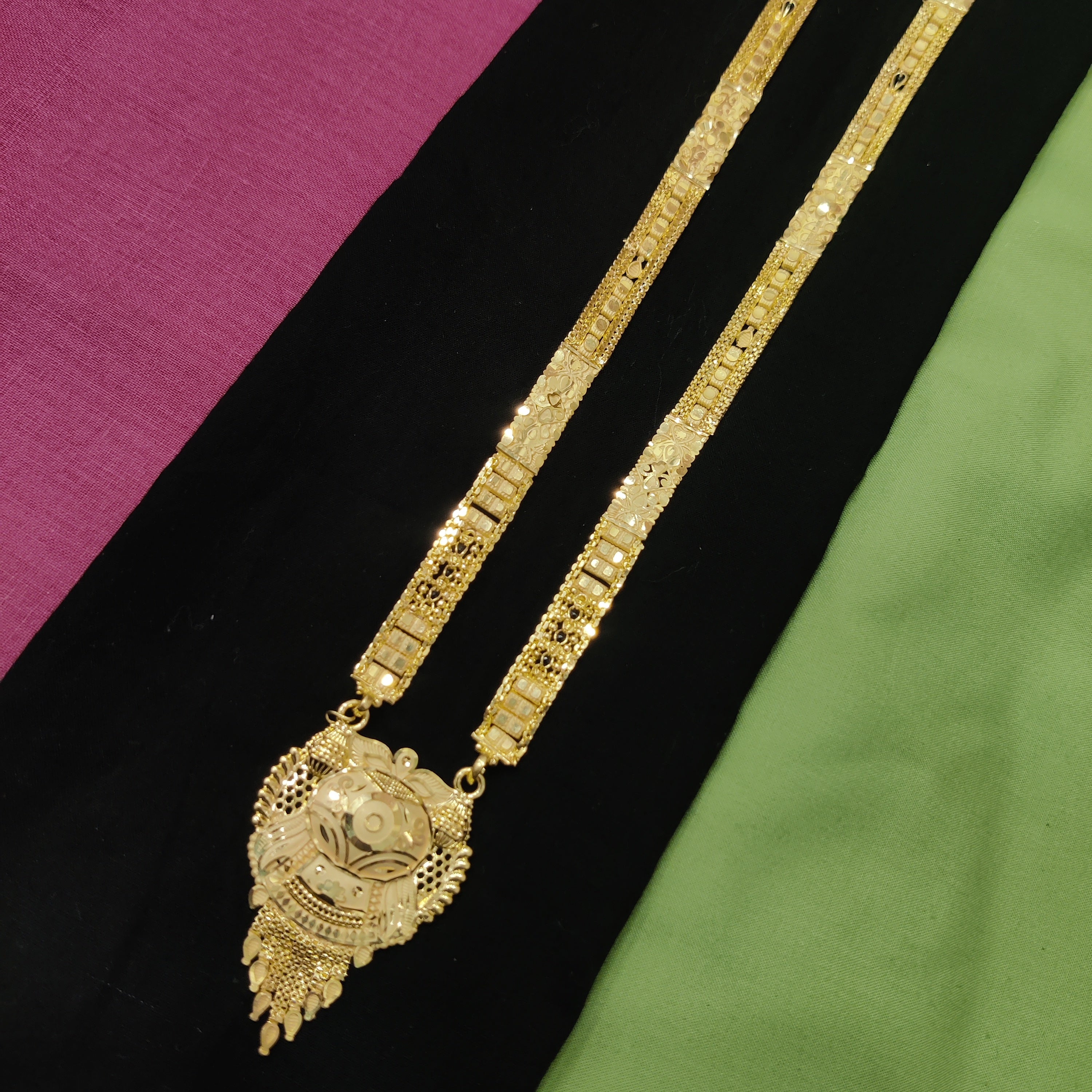 Forming Mangalsutra
