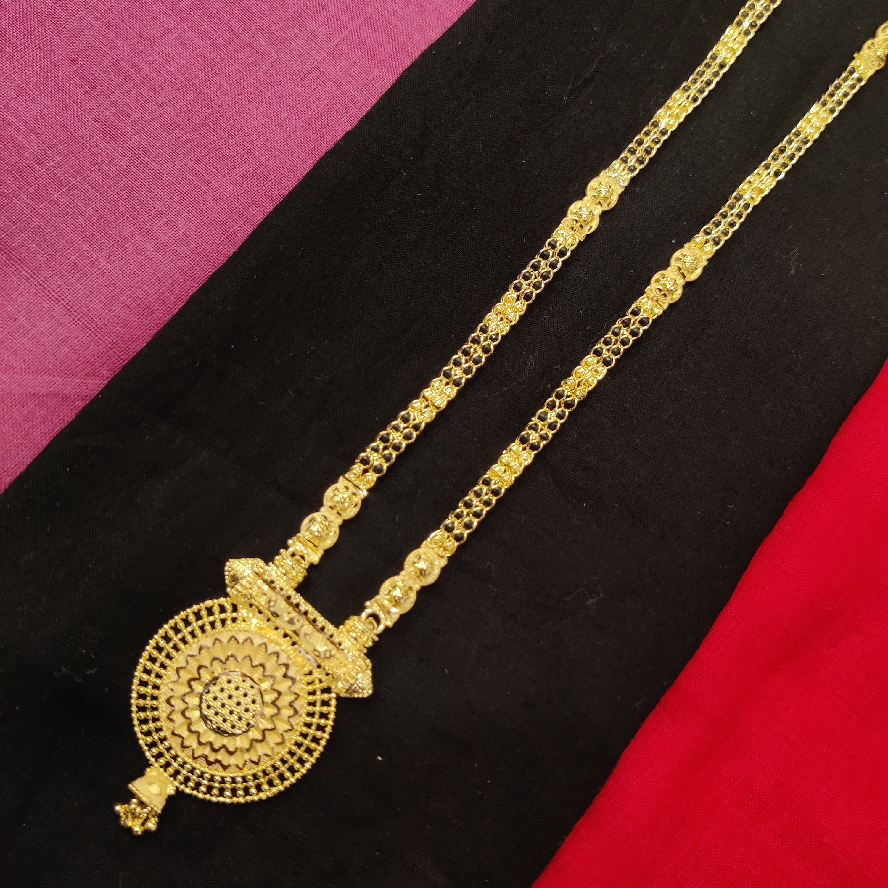 Forming fancy mangalsutra
