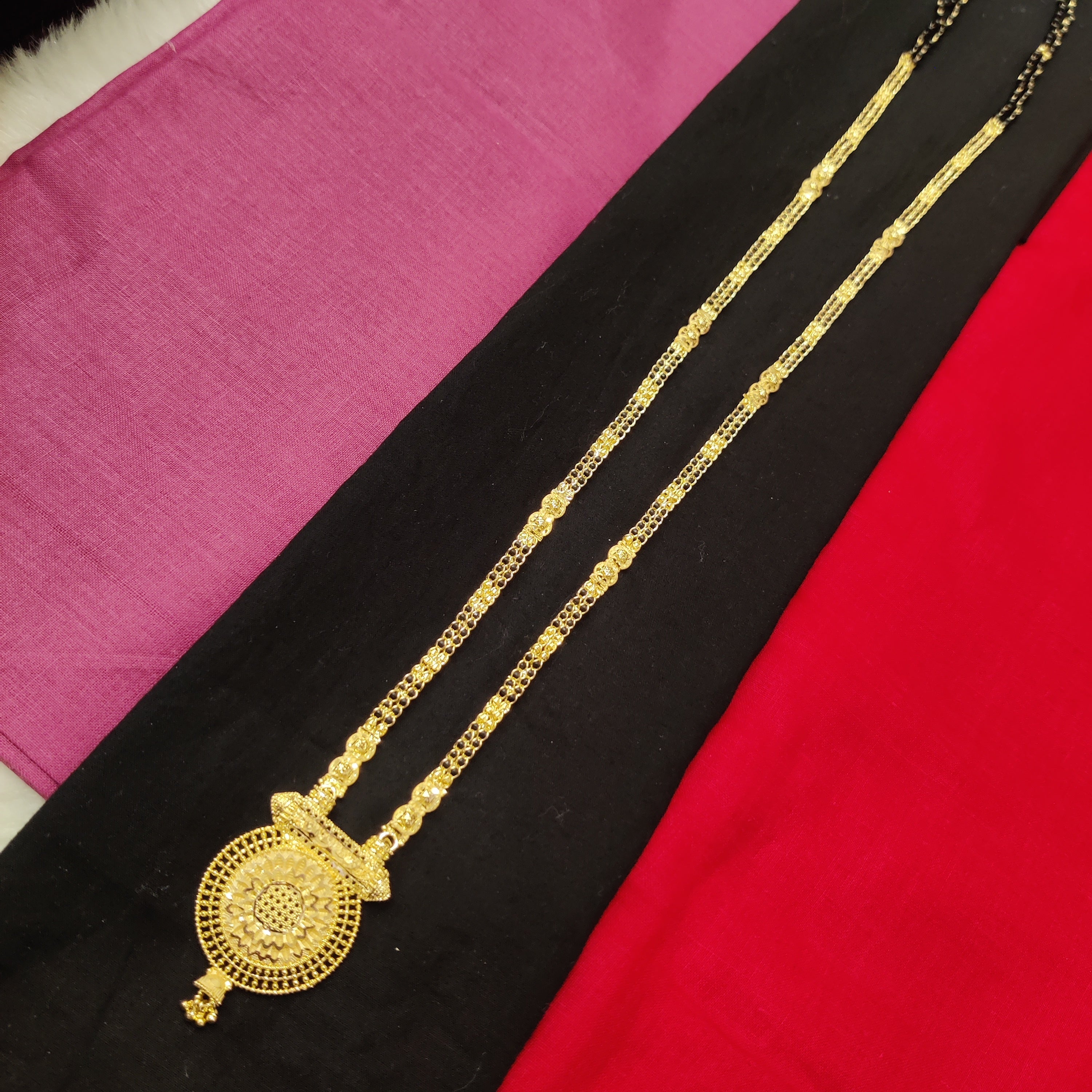 Forming fancy mangalsutra
