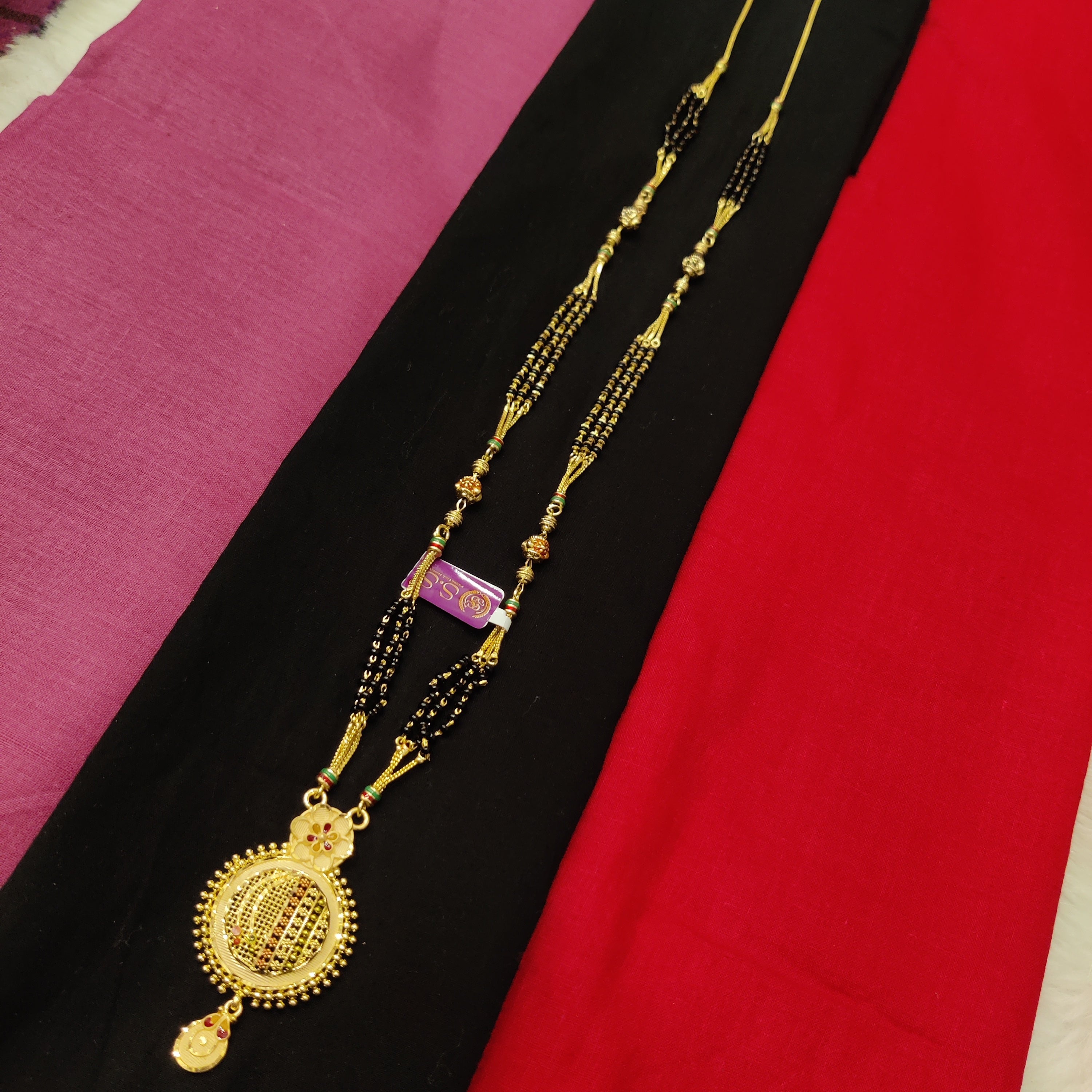 Forming fancy mangalsutra
