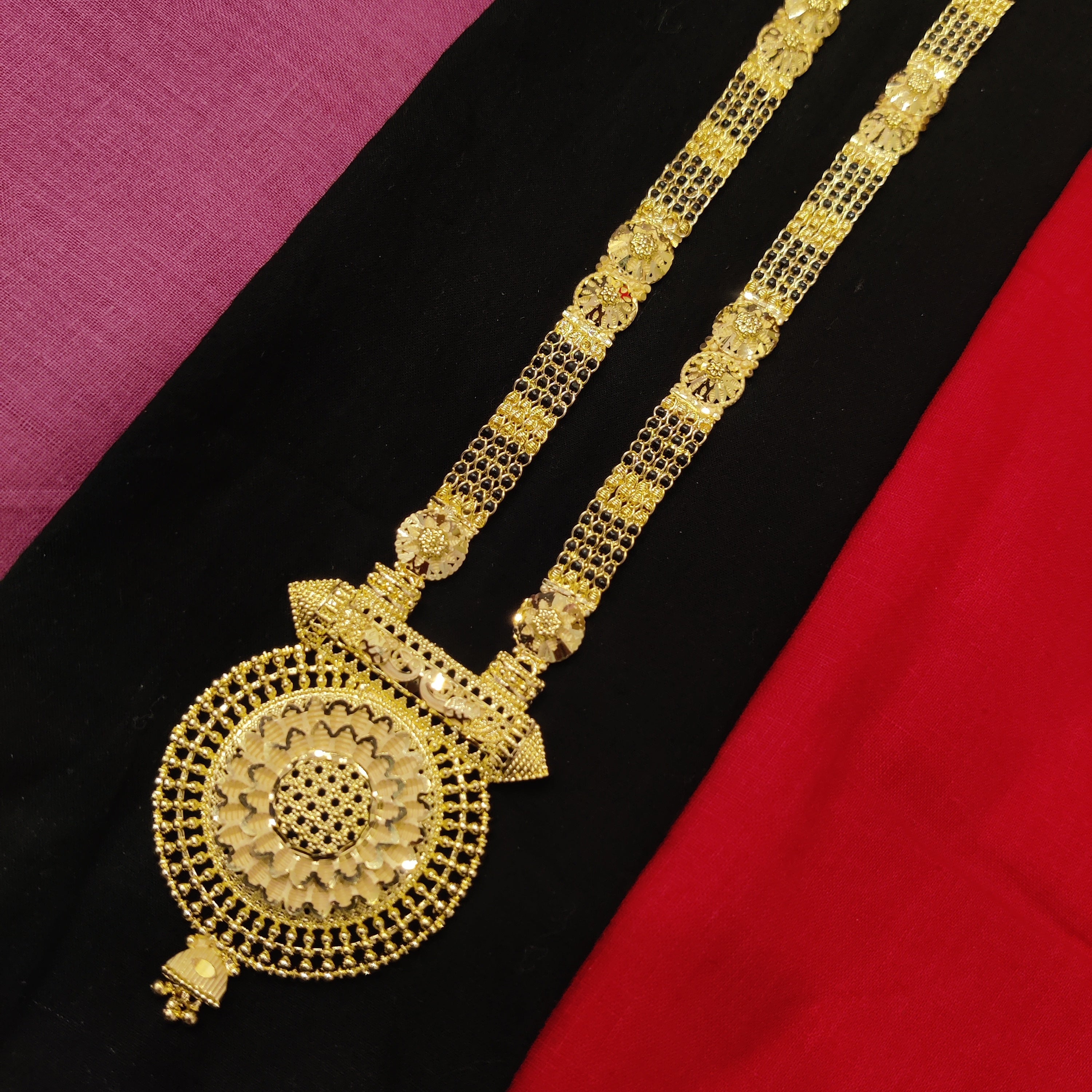 Forming fancy mangalsutra