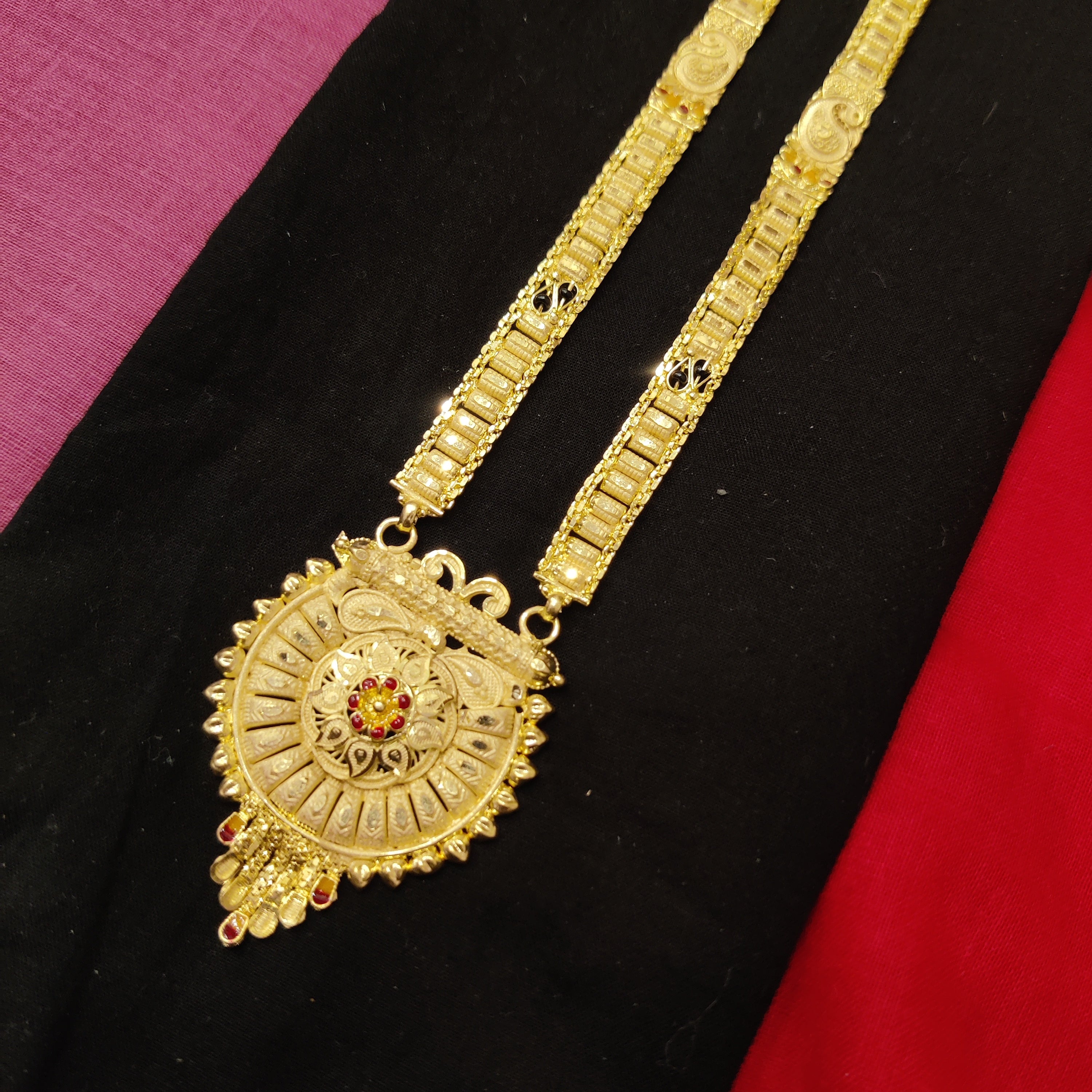 Forming Mangalsutra