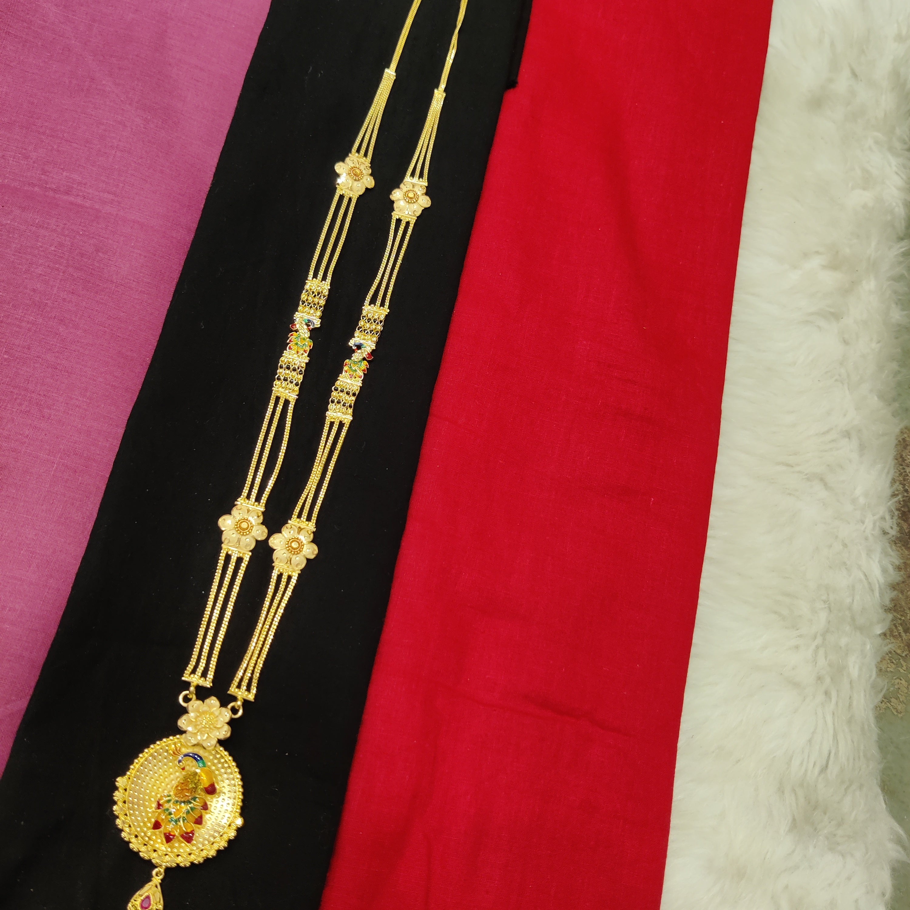 Forming fancy mangalsutra