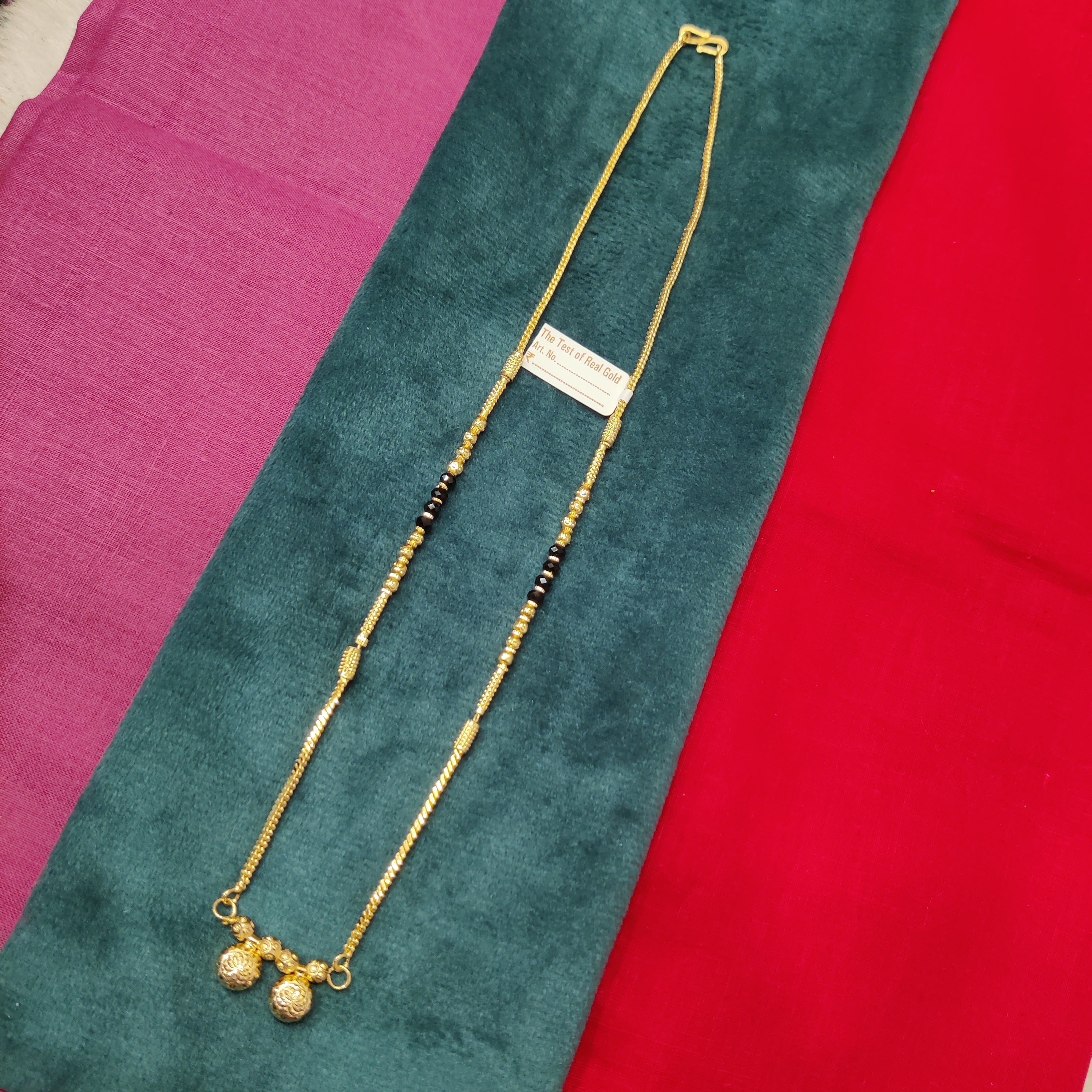 Shorts mangalsutra