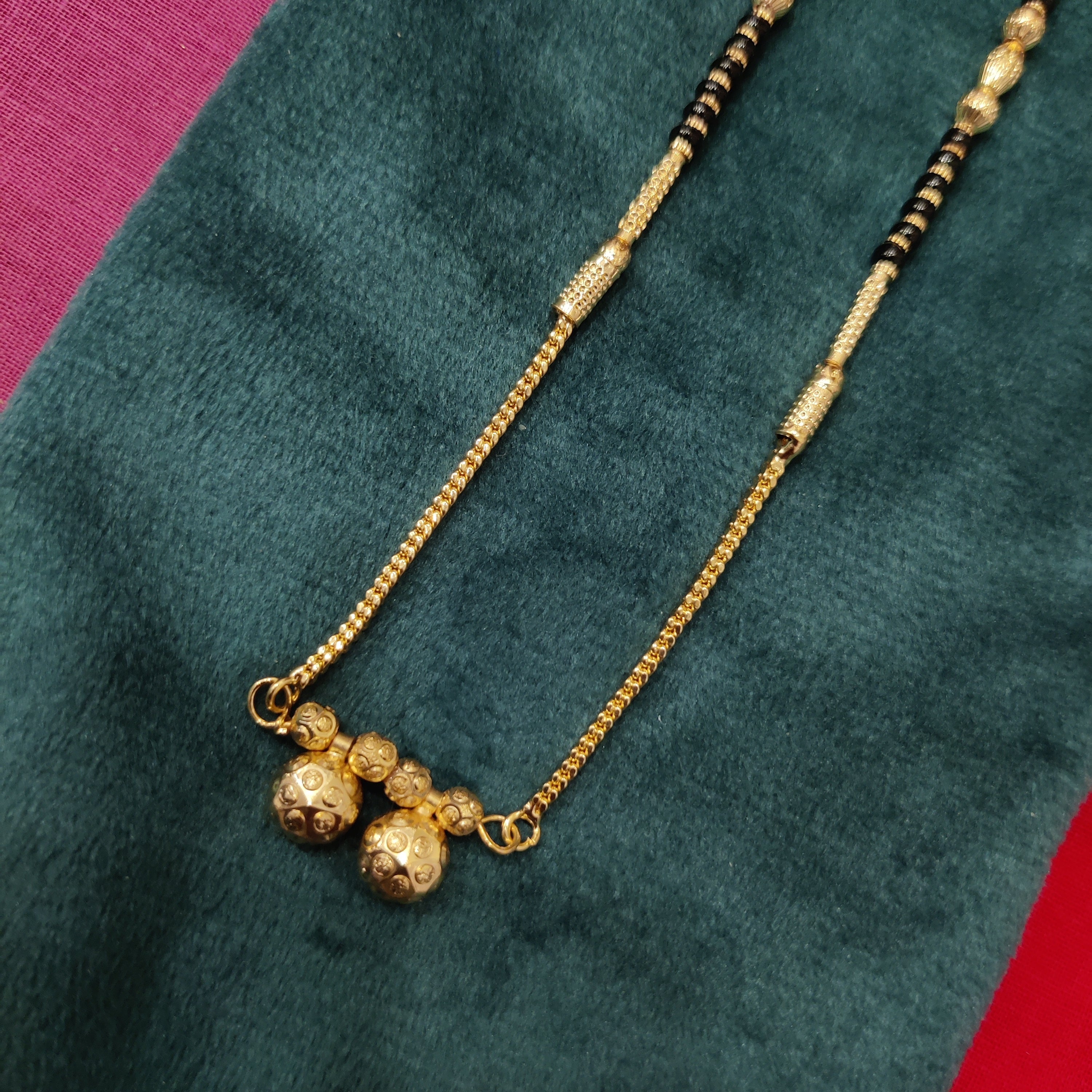 Short mangalsutra