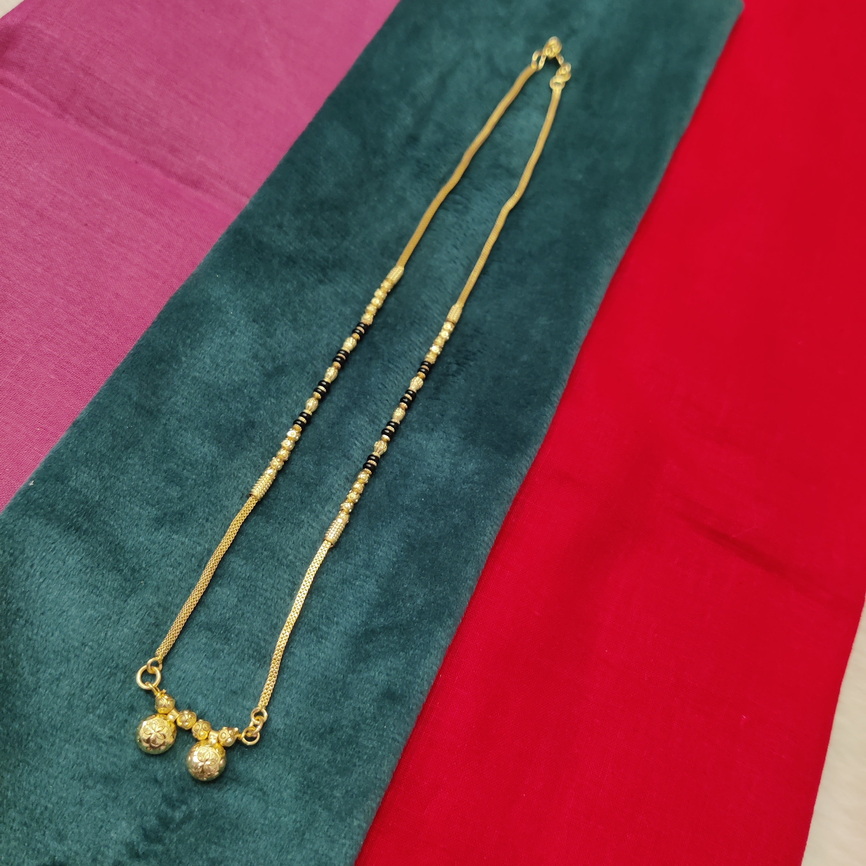 Short mangalsutra