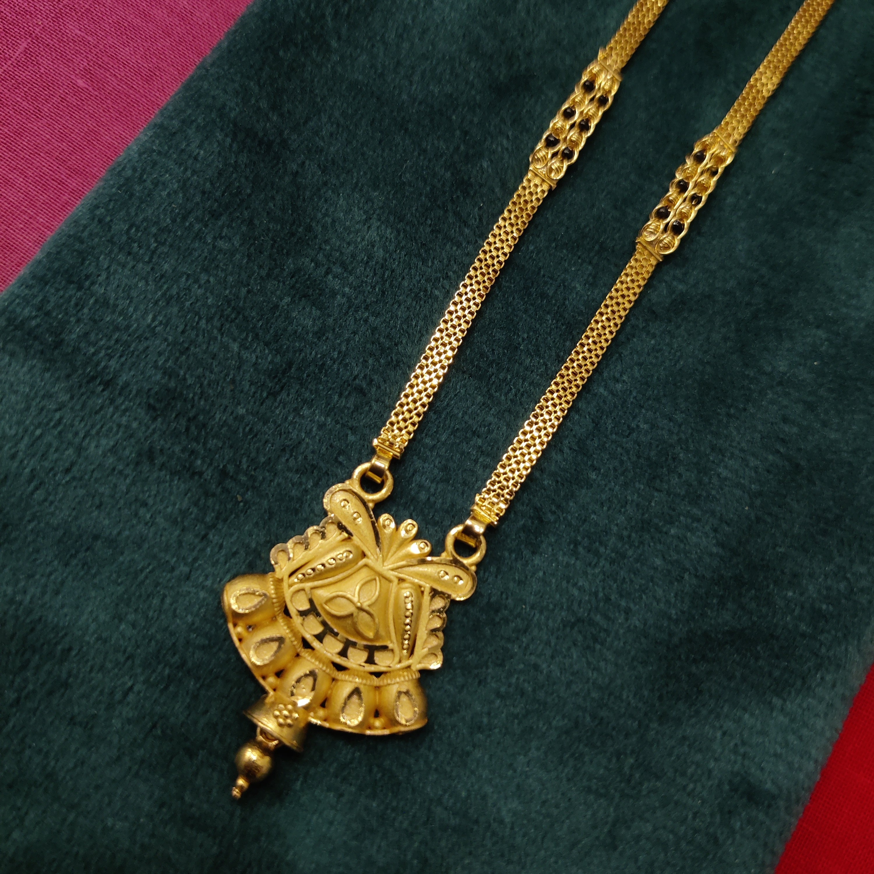 Short mangalsutra