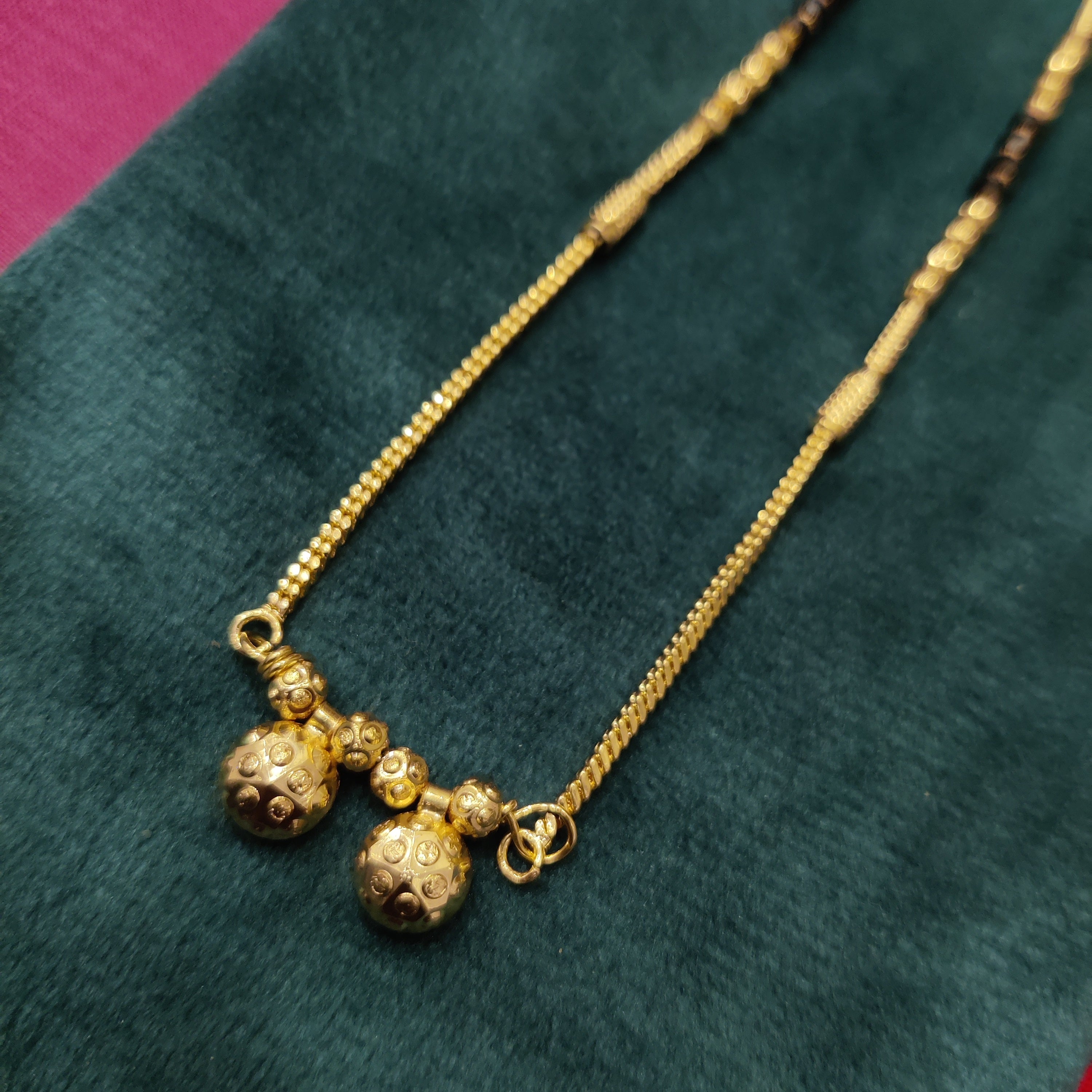 Short mangalsutra