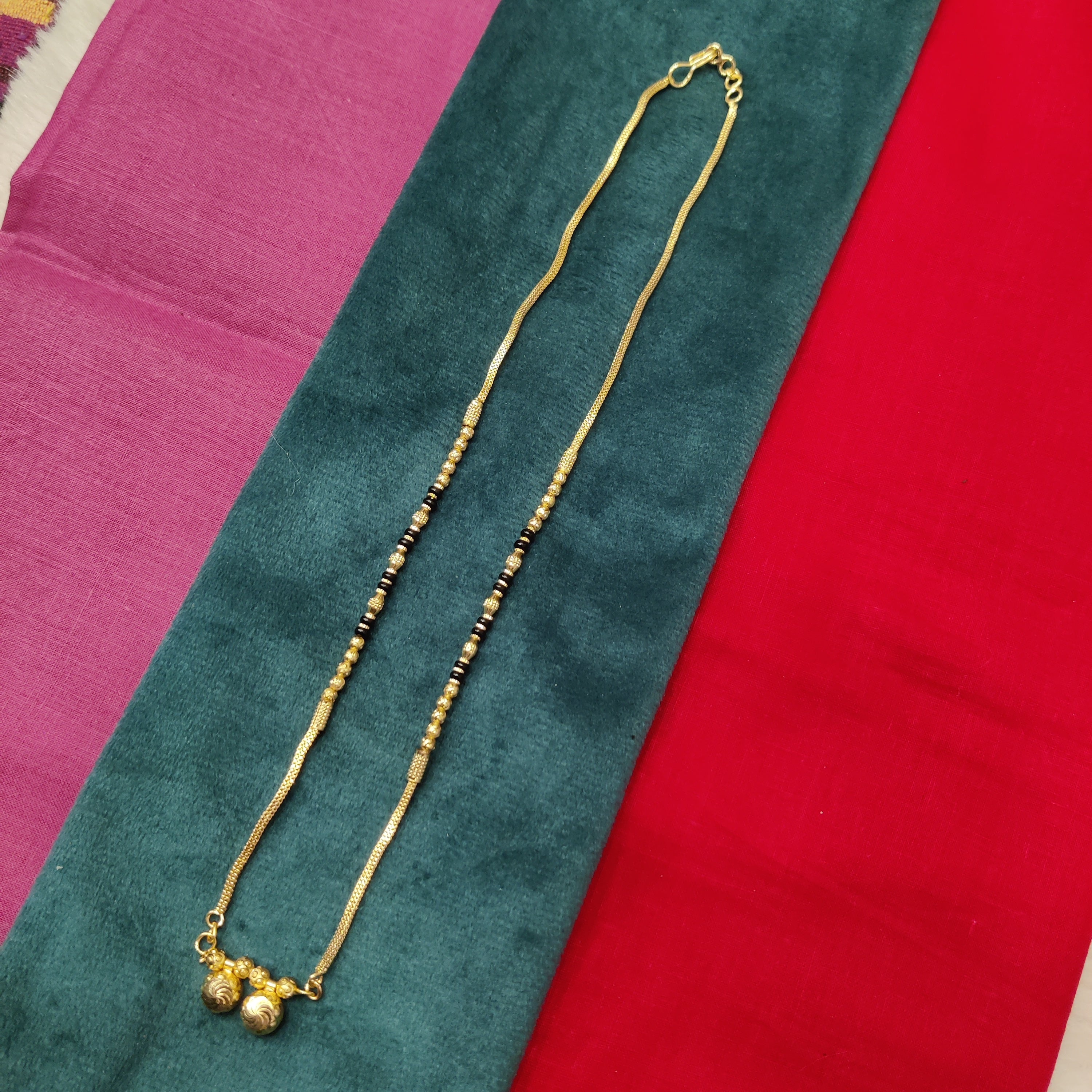 Short mangalsutra