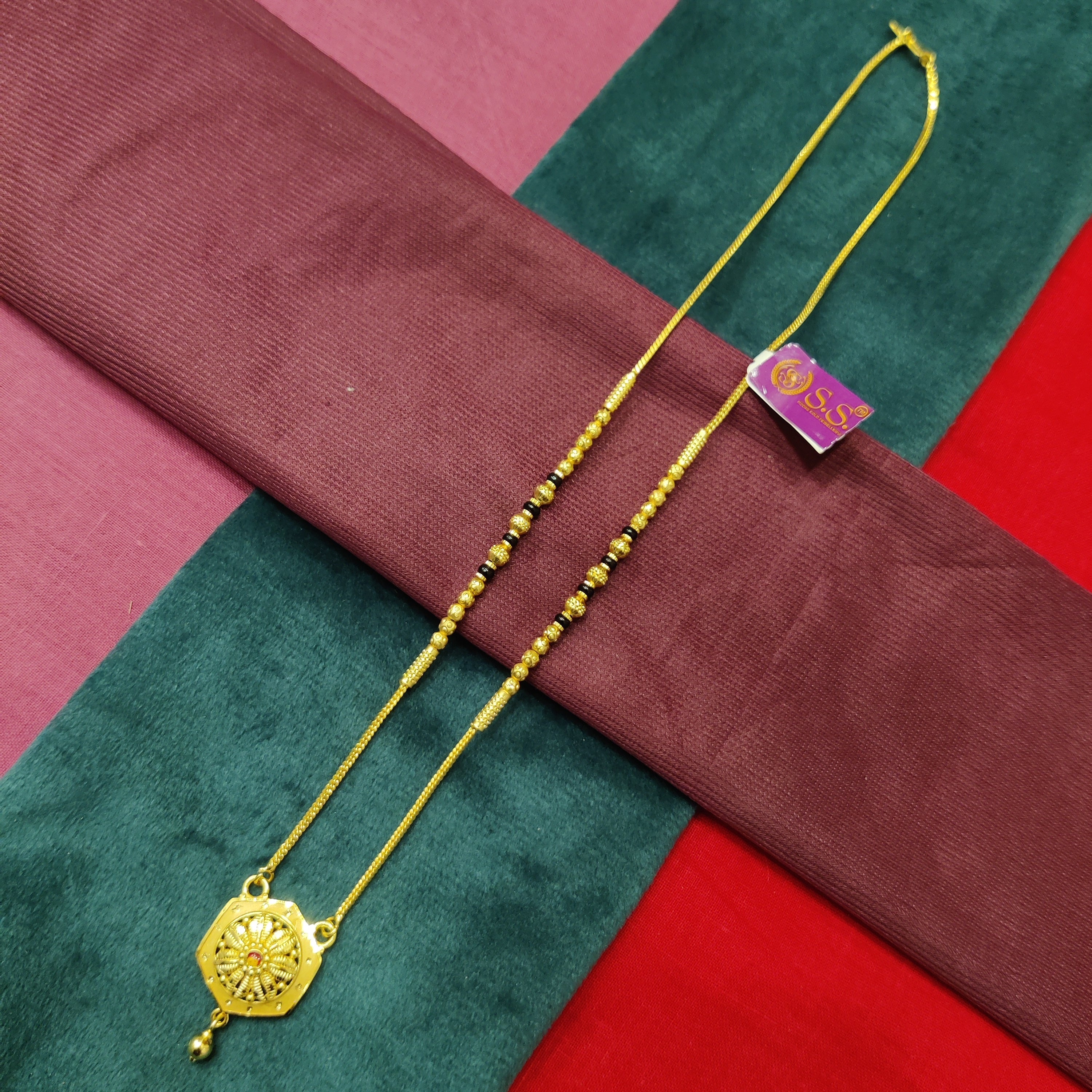 Short mangalsutra