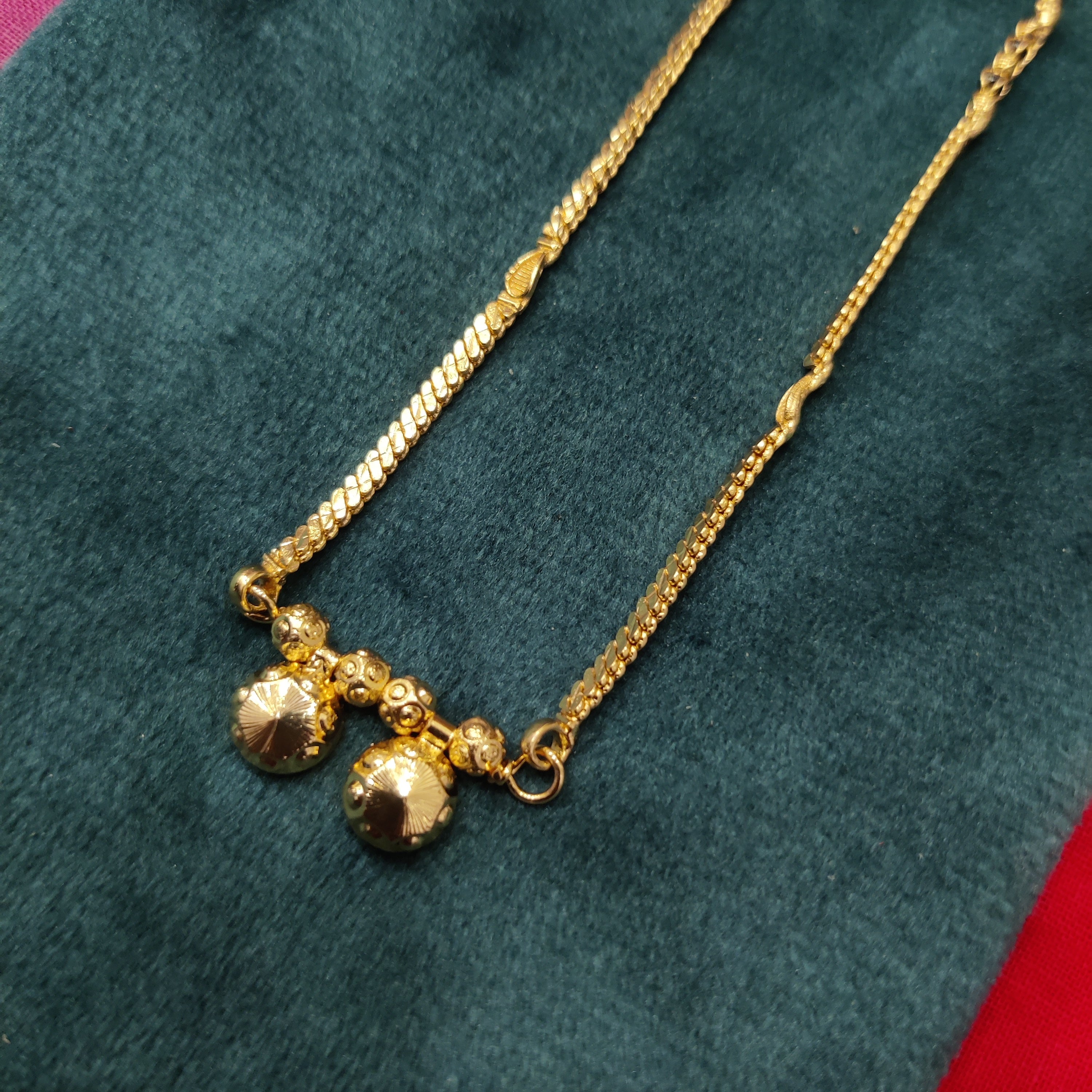 Short mangalsutra