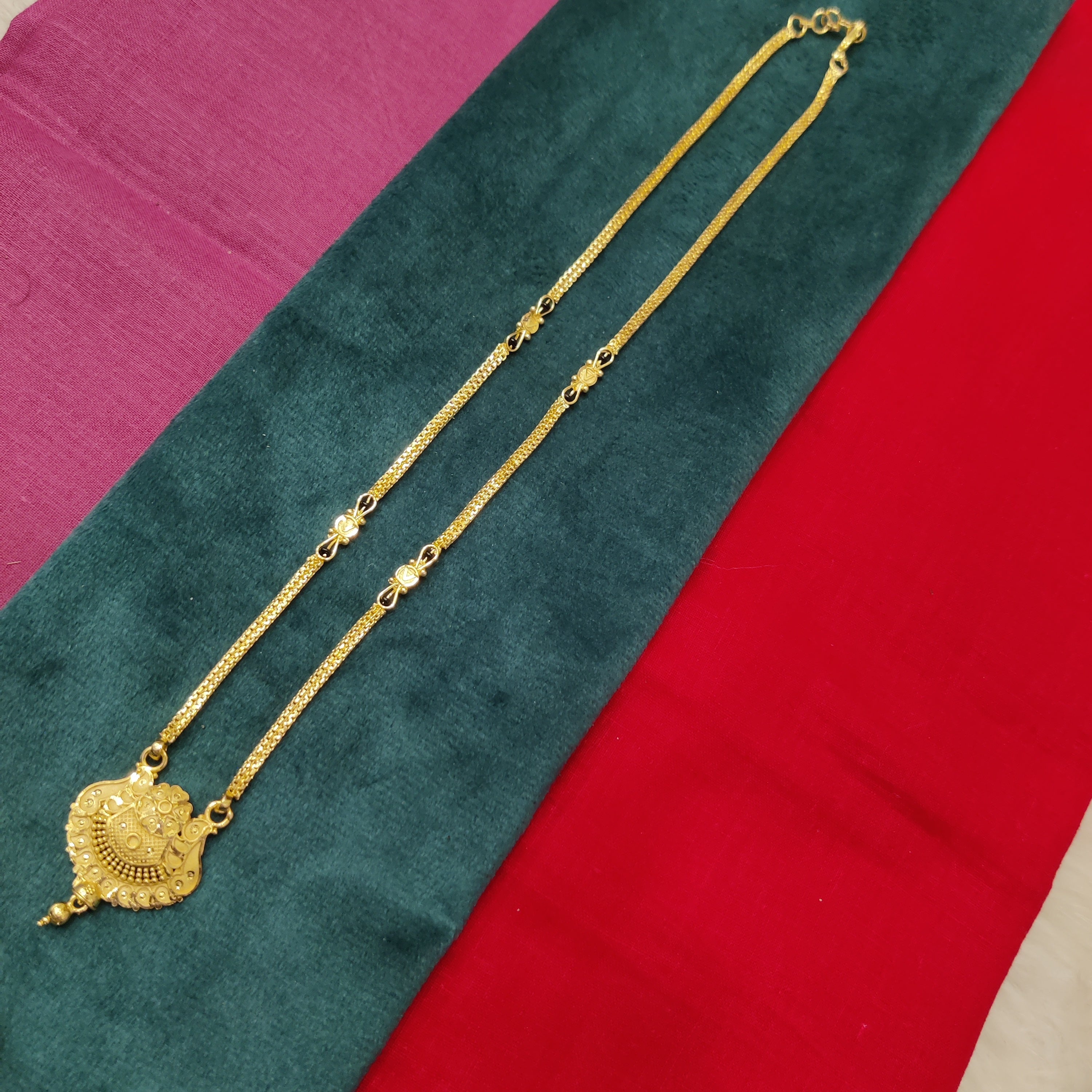 Short mangalsutra