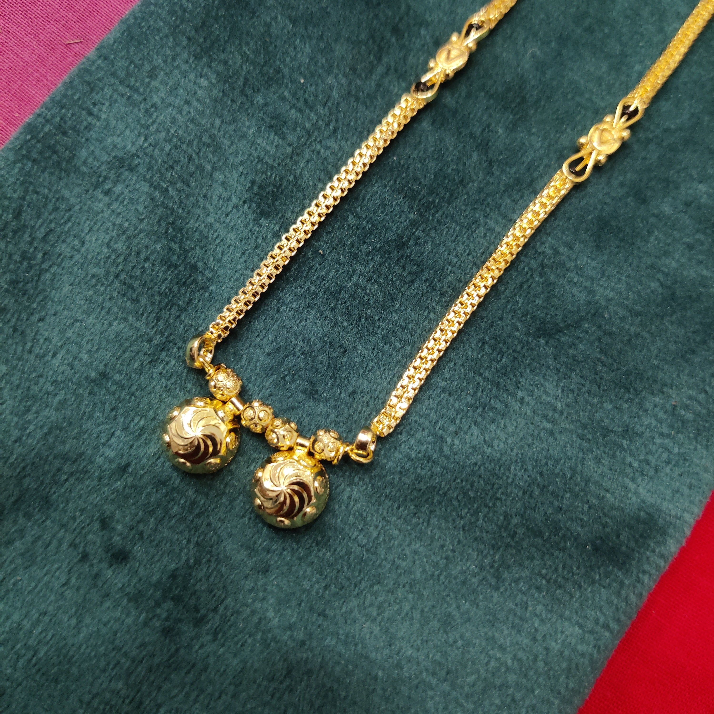 Short mangalsutra