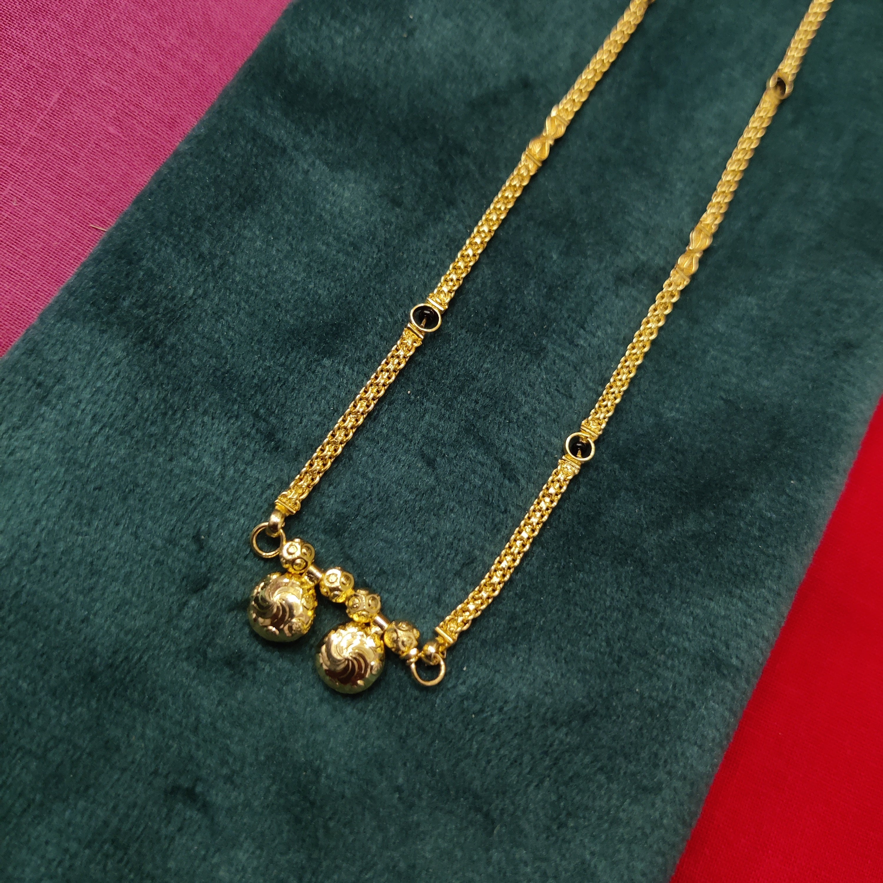 Short mangalsutra