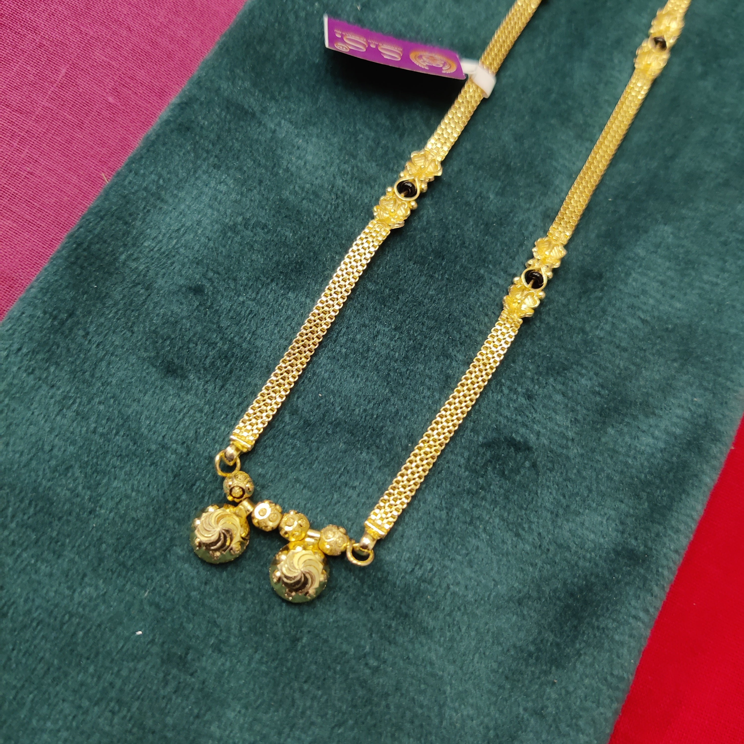 Short mangalsutra