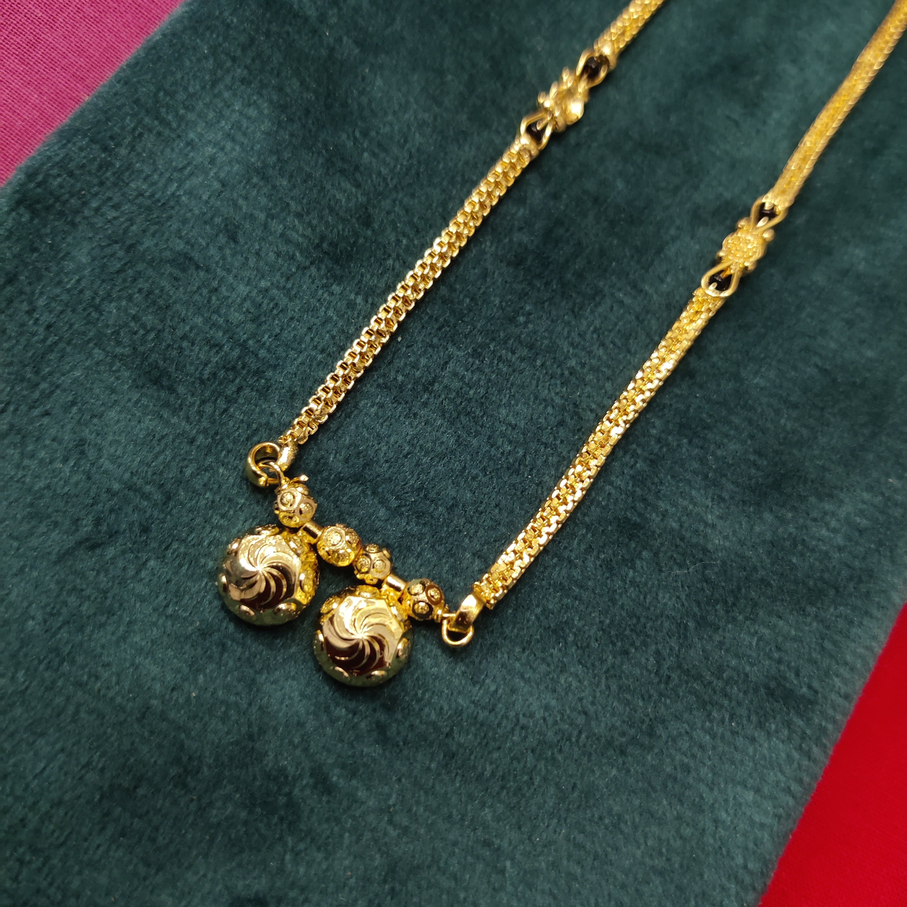 Short mangalsutra
