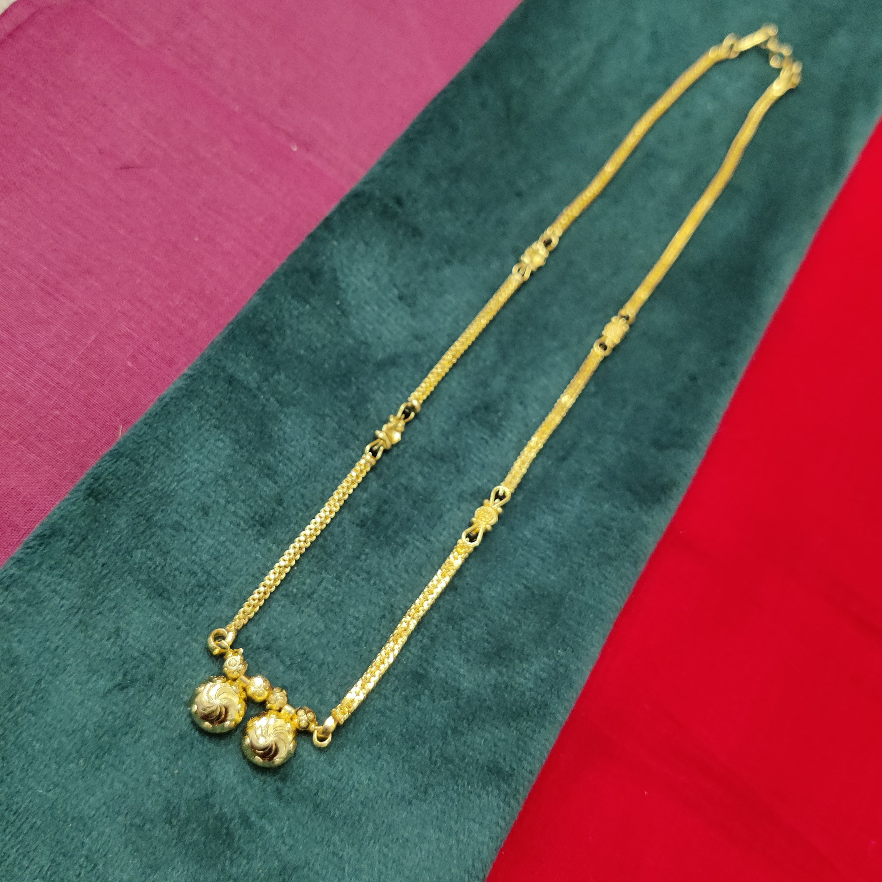 Short mangalsutra