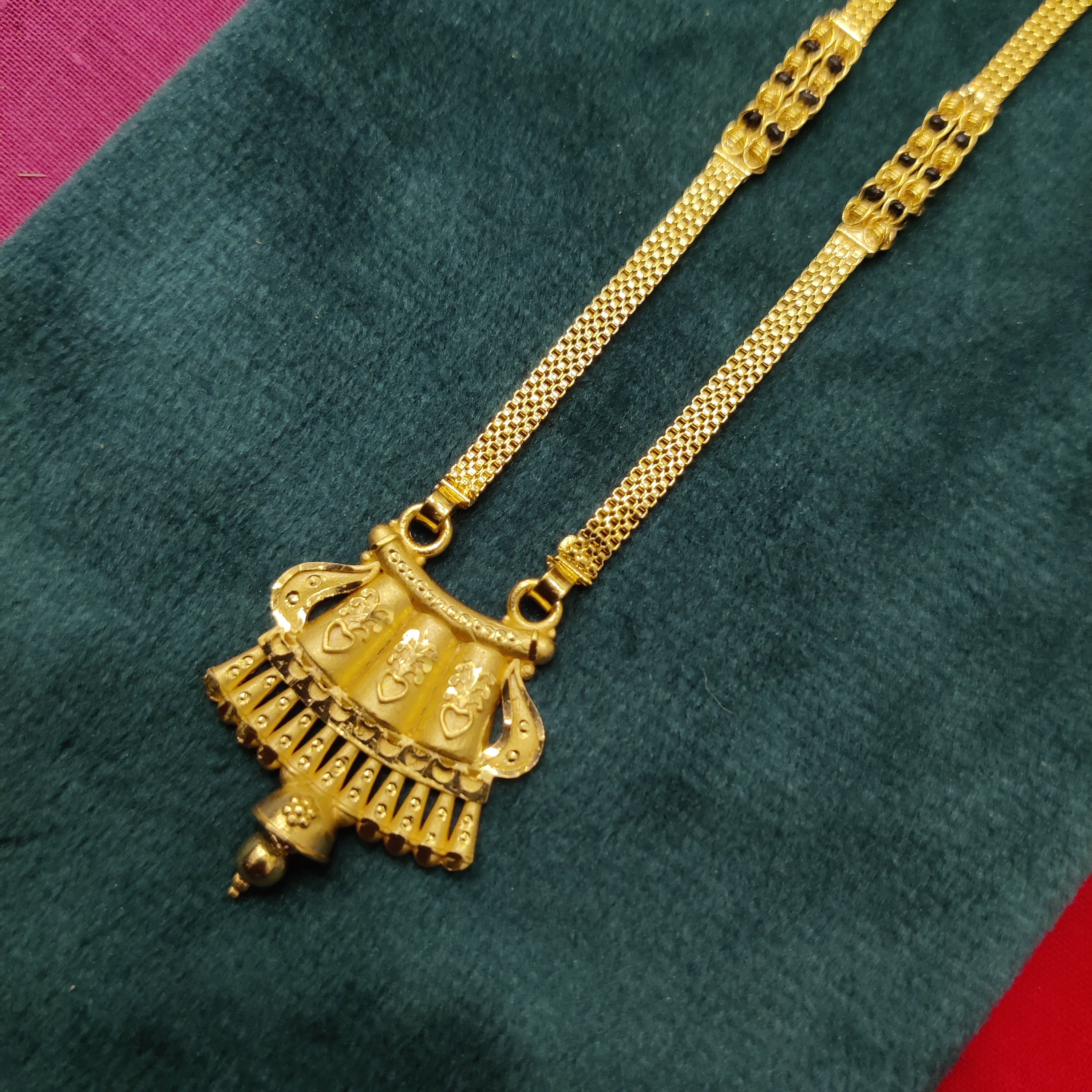 Short mangalsutra