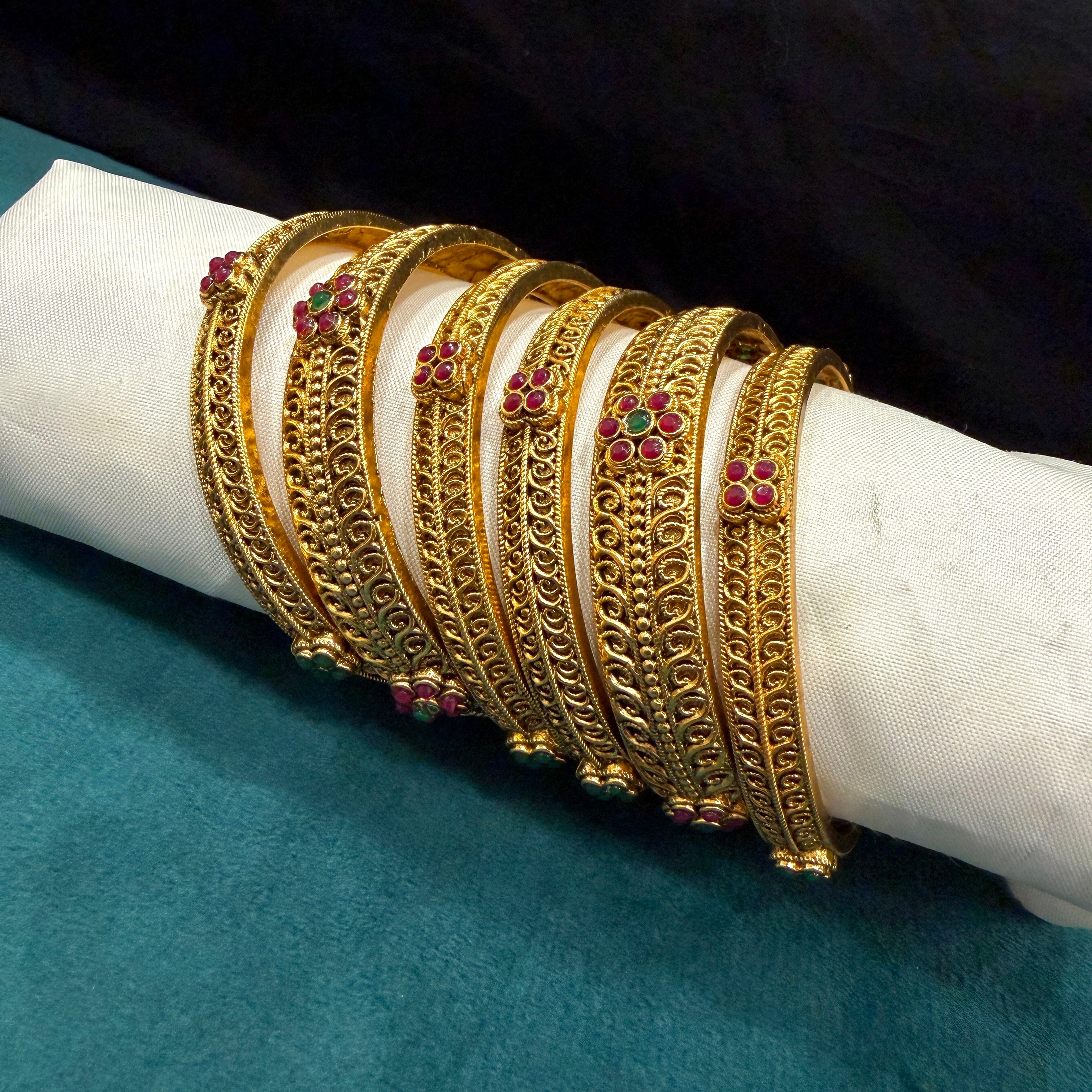 Mate bangles