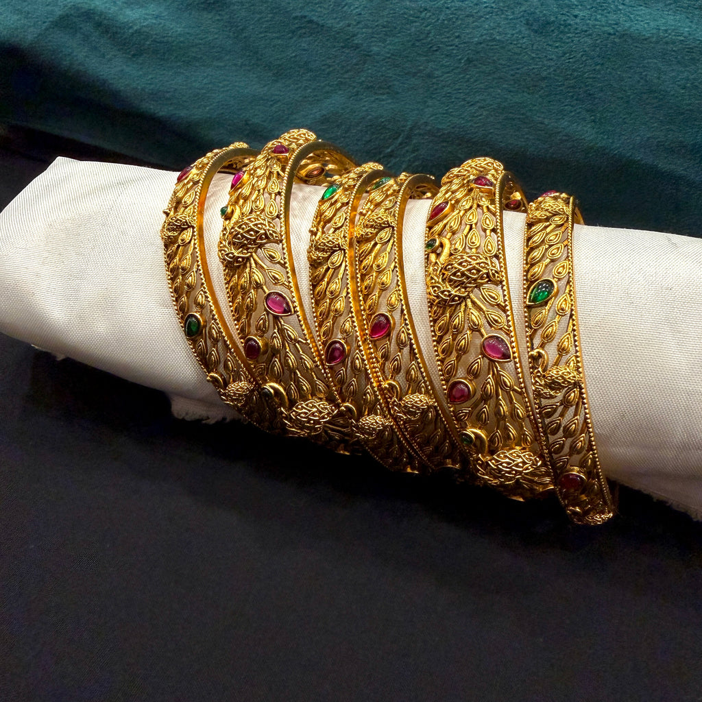 Mate bangles