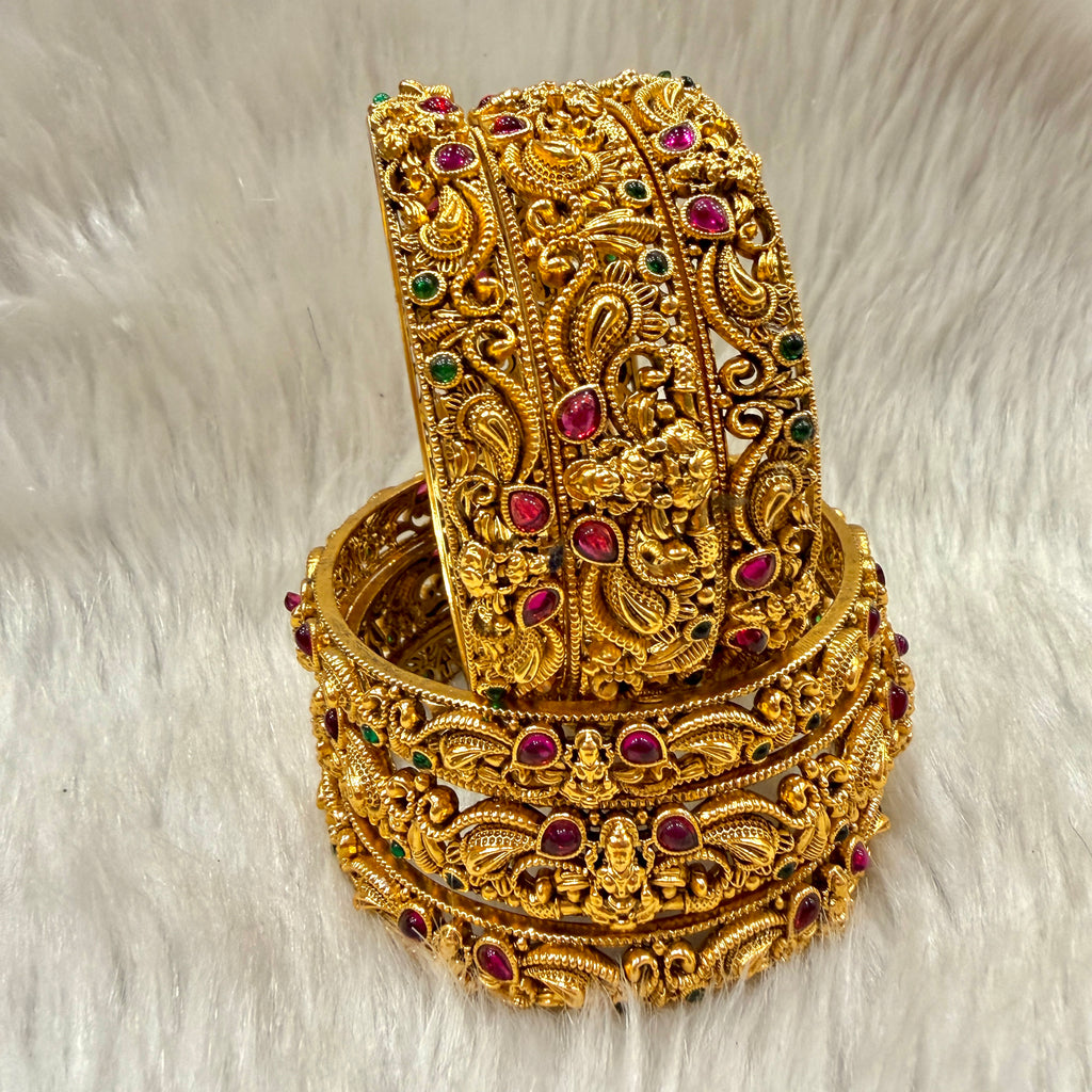 Mate bangles