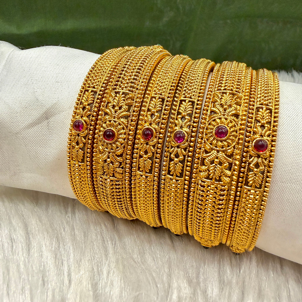 Mate bangles