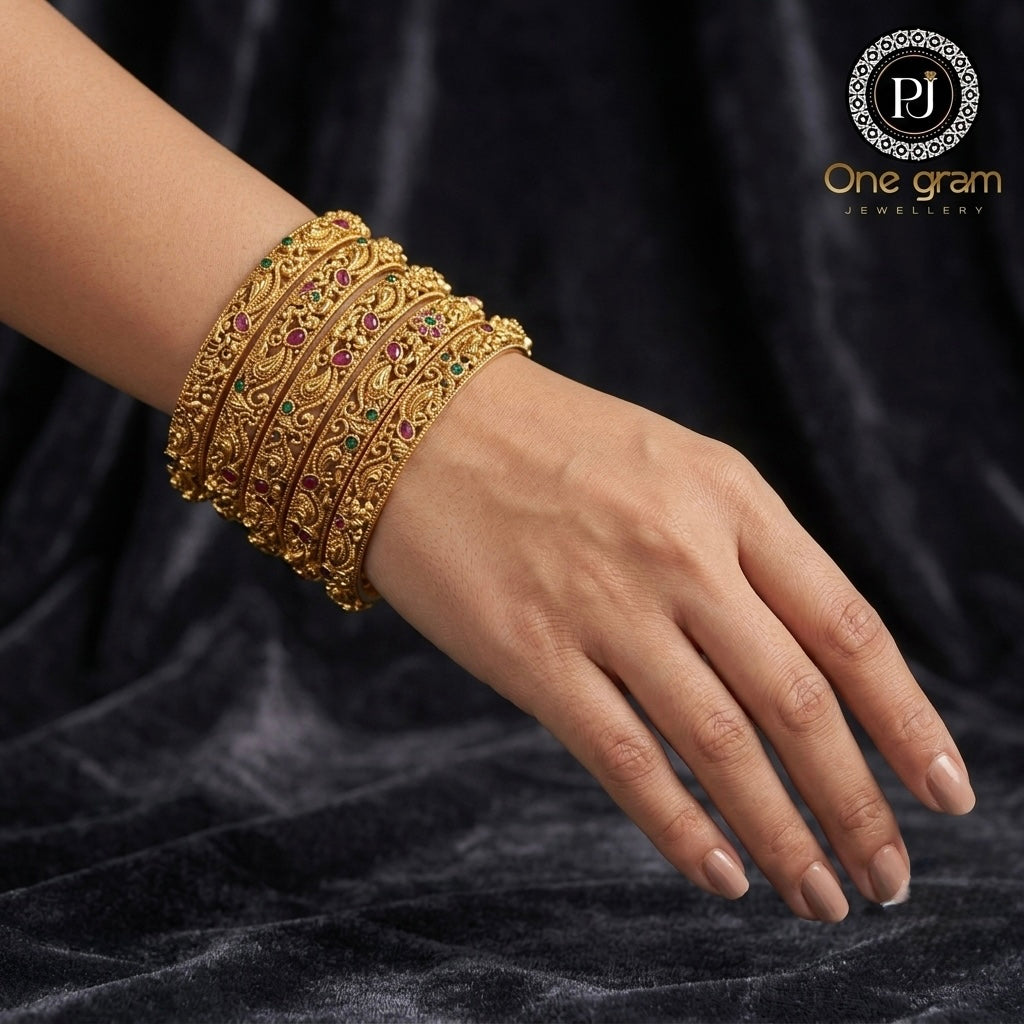 Mate bangles