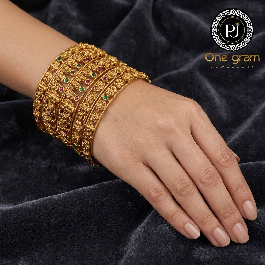Mate bangles